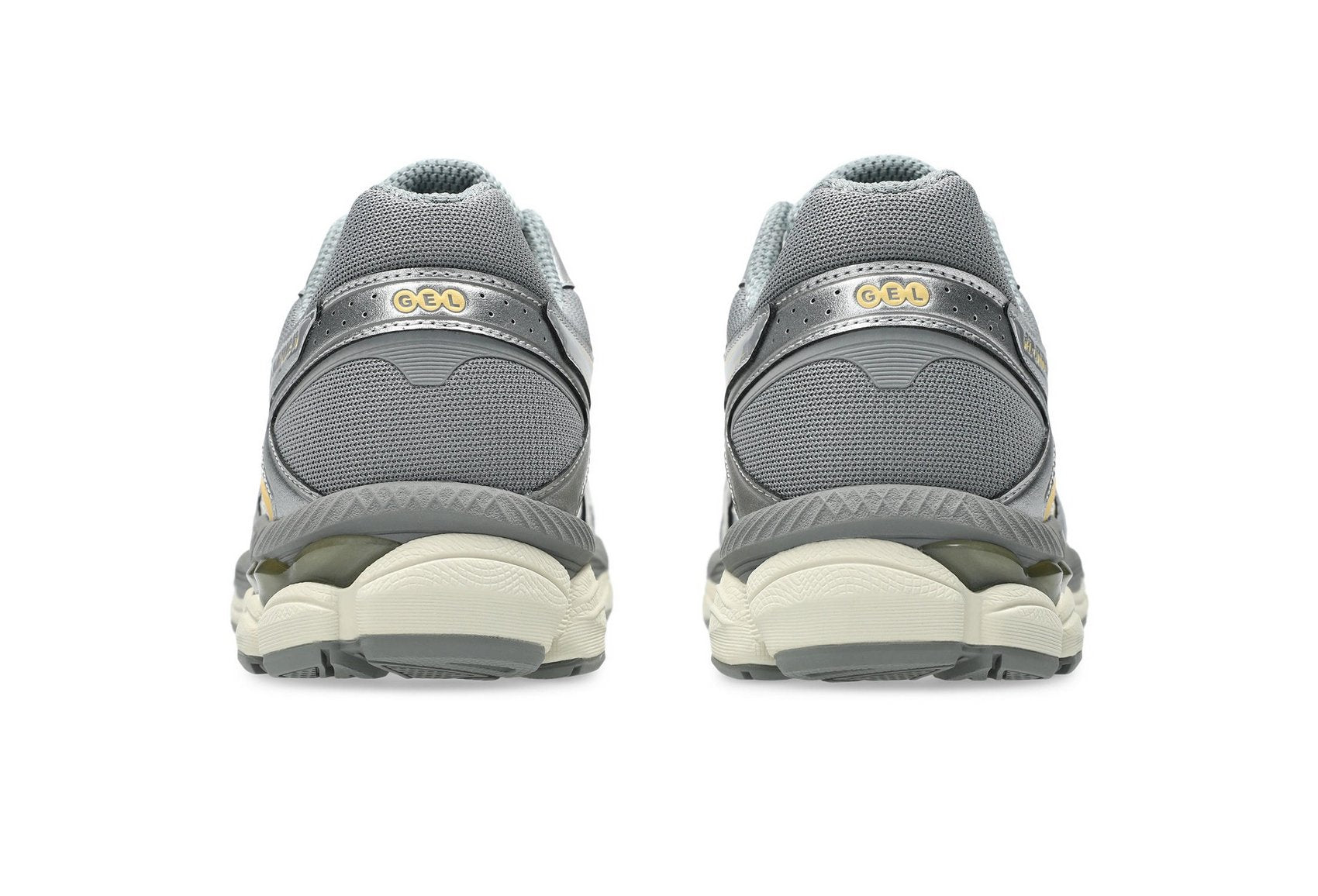 Gel Cumulus 16   Cream Clay Grey