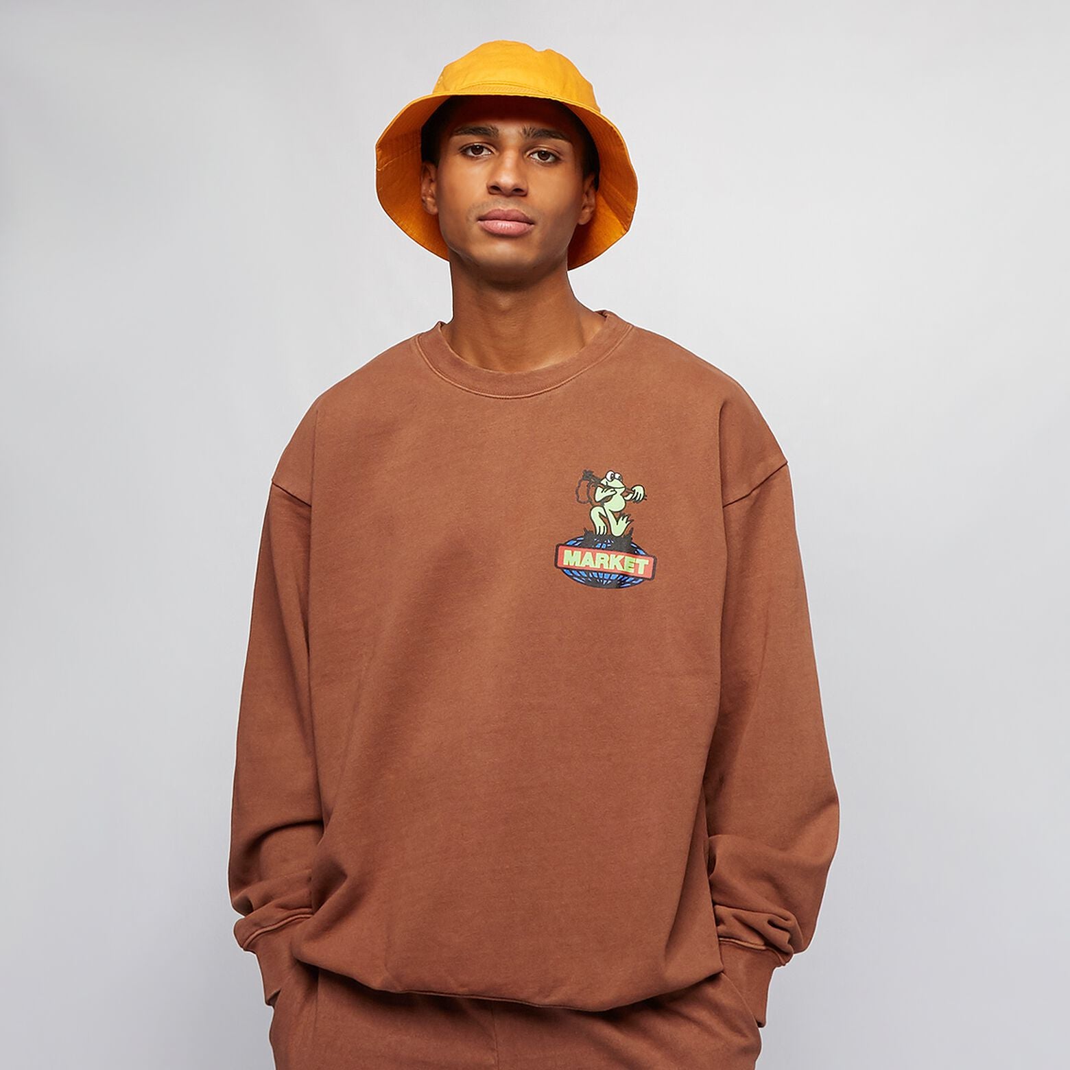 Gone Camping Washed Crew Sweatshirt washed brown