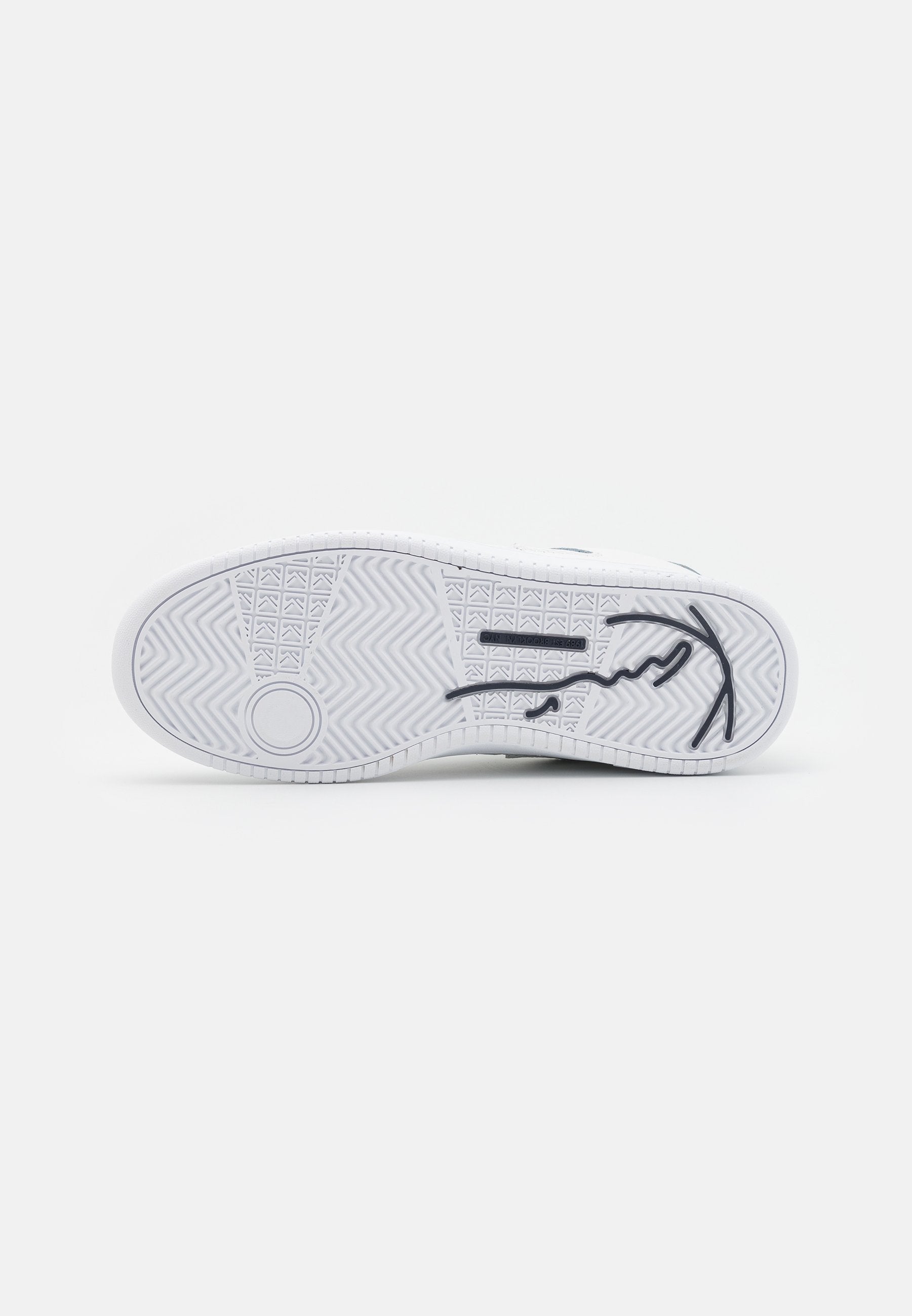 Kani 89 Classic white total eclipse