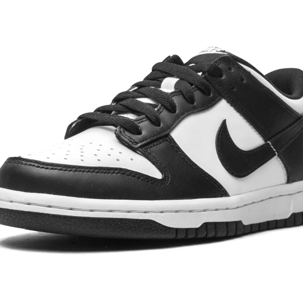 
                      
                        Nike Dunk Low Retro White Black (2021)
                      
                    