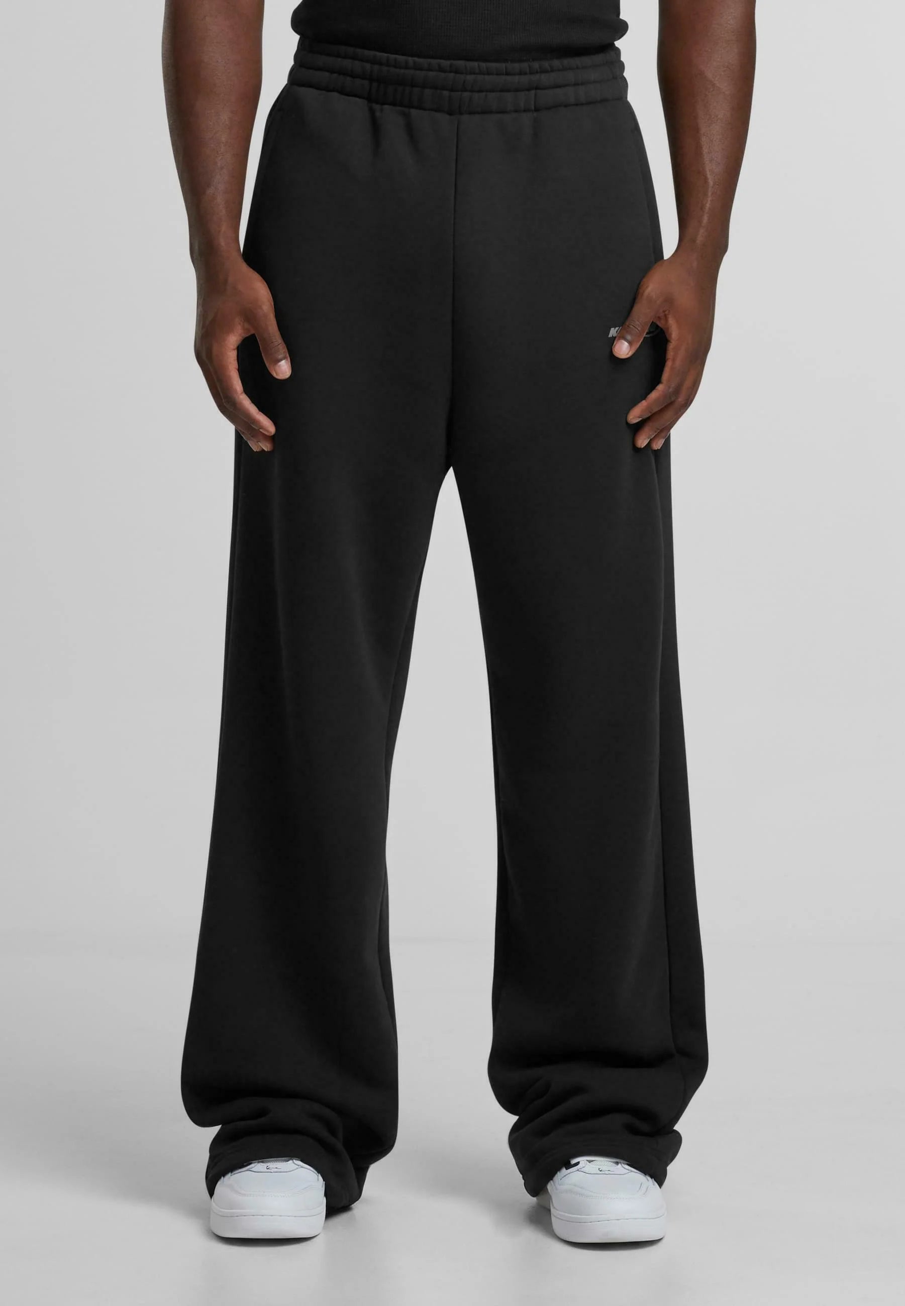 Kani Ellipse Straight Leg Sweatpants Black