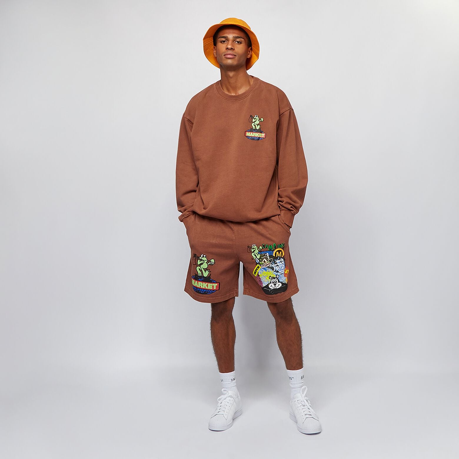 Gone Camping Washed Crew Sweatshirt washed brown