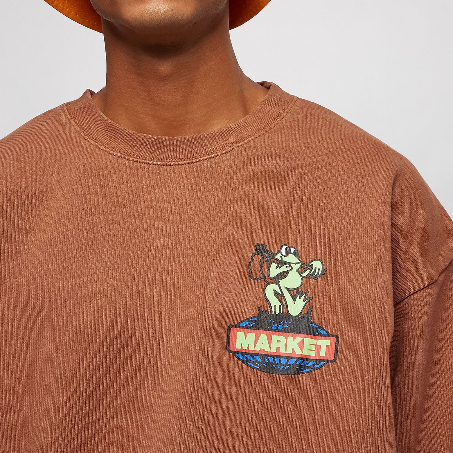 Gone Camping Washed Crew Sweatshirt washed brown