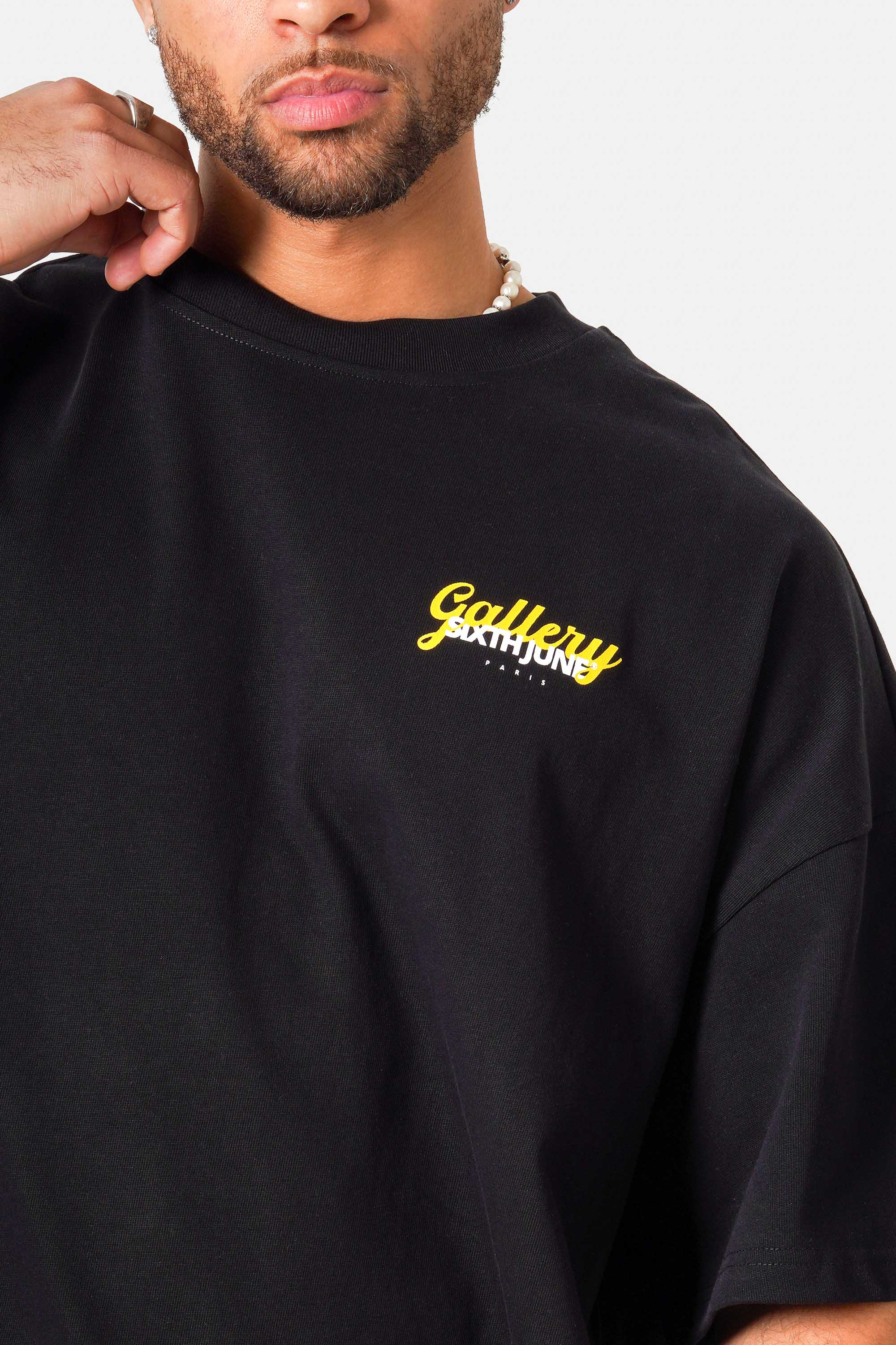 Gallery Graphic Tee 25919 Blac