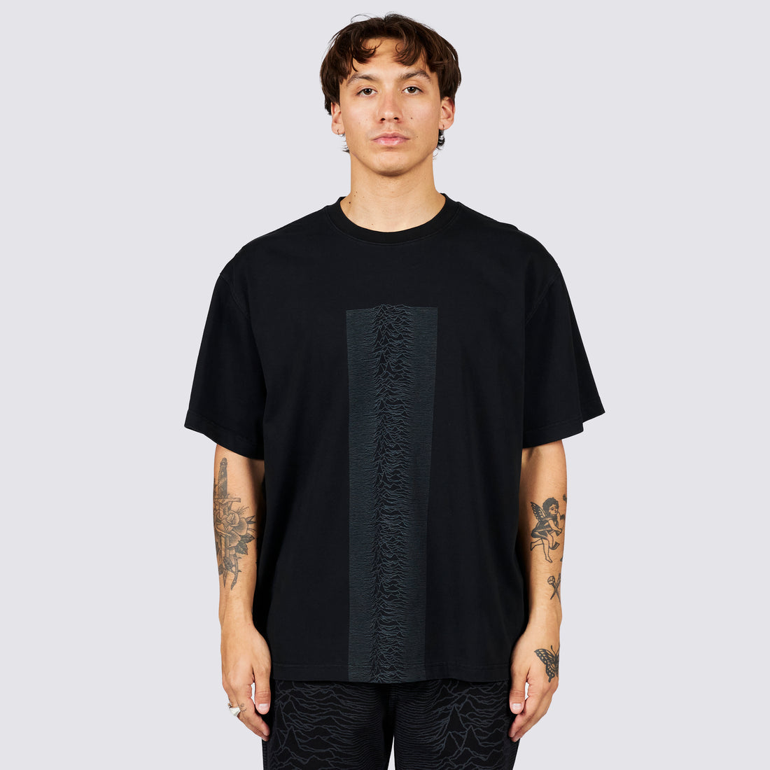 Waves Tee Black