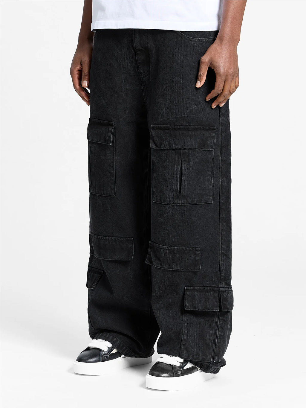 Wrinkled Canvas Cargo Pants Black