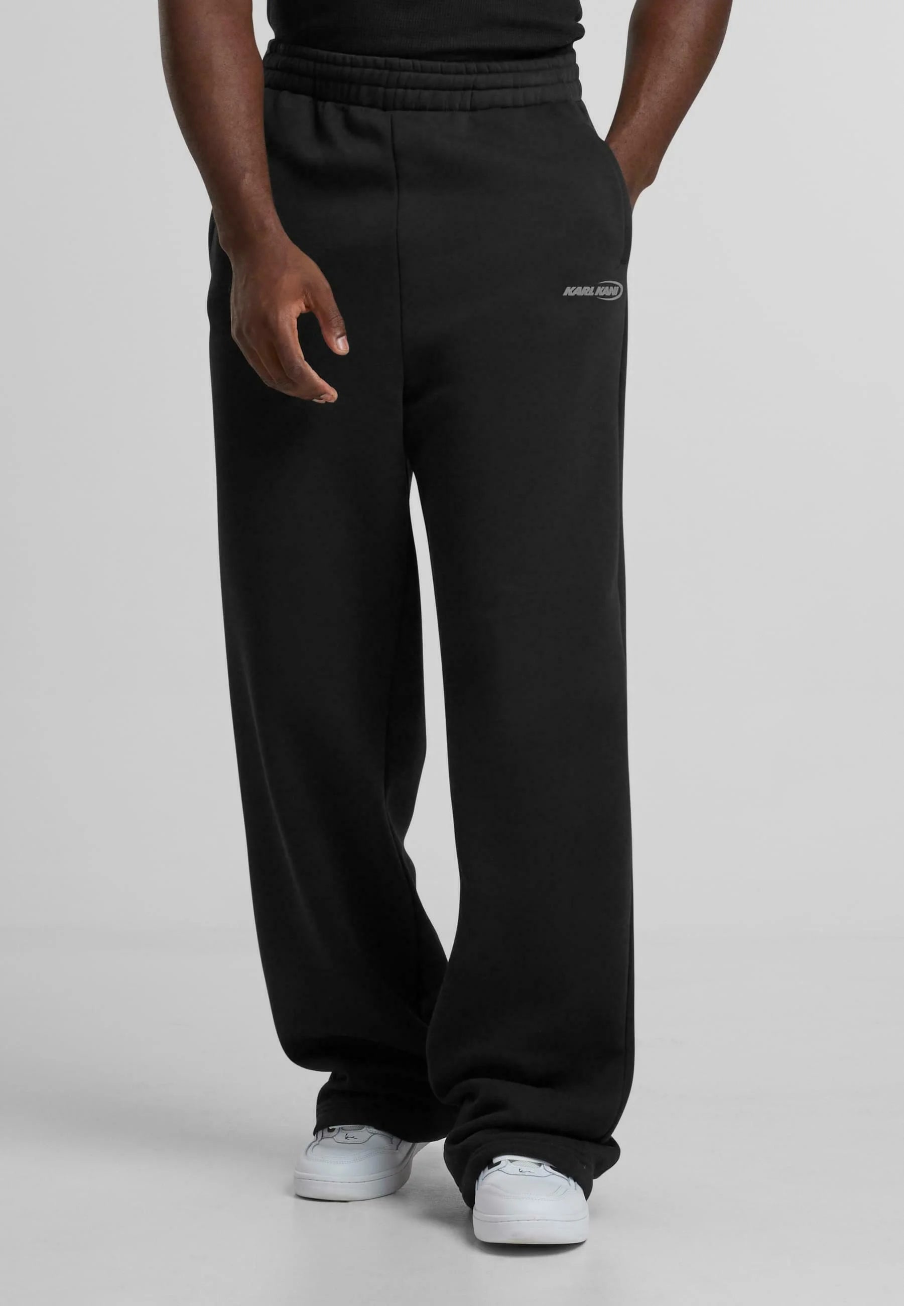Kani Ellipse Straight Leg Sweatpants Black