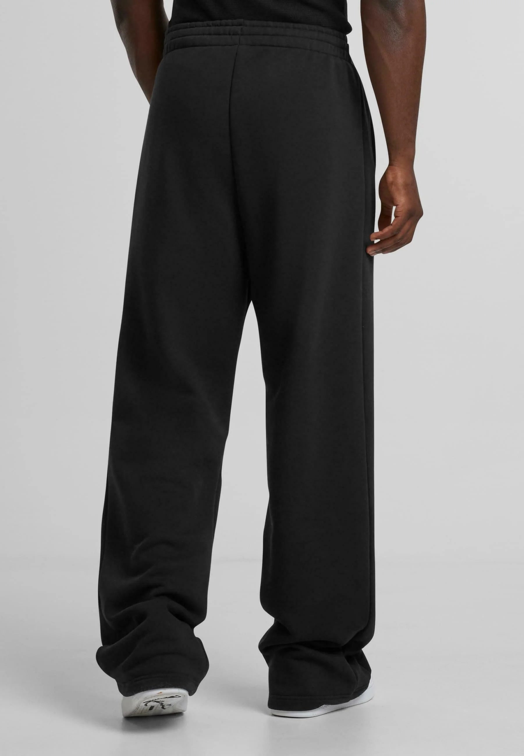 Kani Ellipse Straight Leg Sweatpants Black