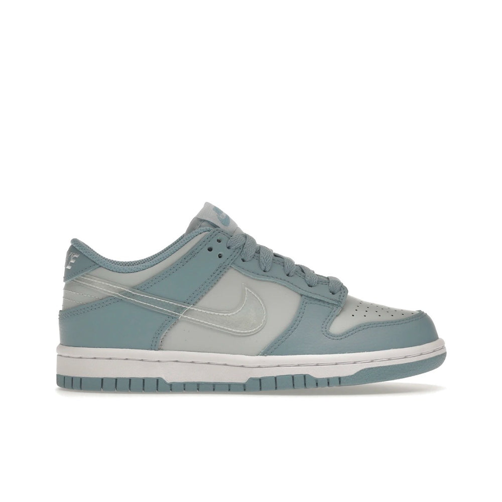 Nike dunk low clear blue swoosh (GS)