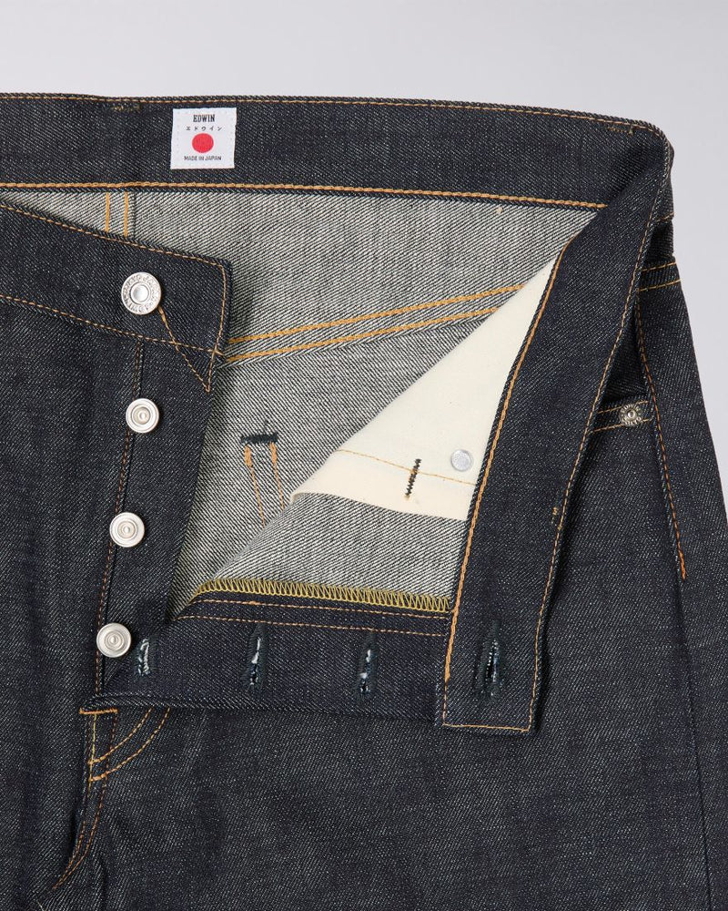 
                      
                        Regular Tapered Kaihara blue unwashed
                      
                    